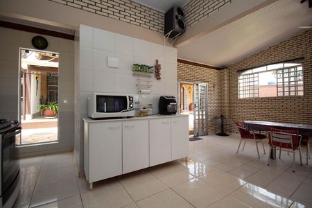 Casa à venda com 395m², 2 quartos e 4 vagasChurrasqueira