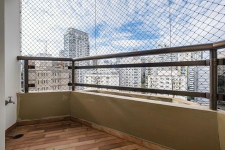Apartamento para alugar com 240m², 4 quartos e 3 vagas Apartamento para alugar com 240m², 4 quartos e 3 vagasSuíte 2