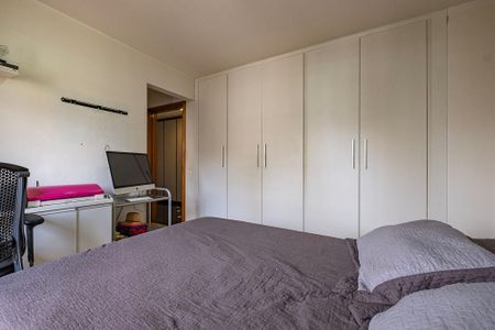 Apartamento para alugar com 240m², 4 quartos e 3 vagas Apartamento para alugar com 240m², 4 quartos e 3 vagasSuíte 2