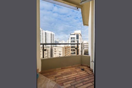 Apartamento para alugar com 240m², 4 quartos e 3 vagas Apartamento para alugar com 240m², 4 quartos e 3 vagasQuarto 4