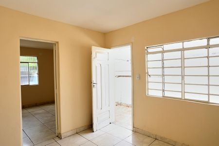 Sala de casa para alugar com 2 quartos, 100m² em São Geraldo, Belo Horizonte