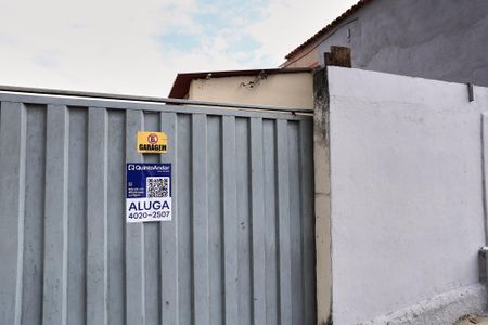 Casa para alugar com 100m², 2 quartos e 2 vagas Casa para alugar com 100m², 2 quartos e 2 vagasFachada