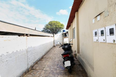 Casa para alugar com 100m², 2 quartos e 2 vagas Casa para alugar com 100m², 2 quartos e 2 vagasGaragem