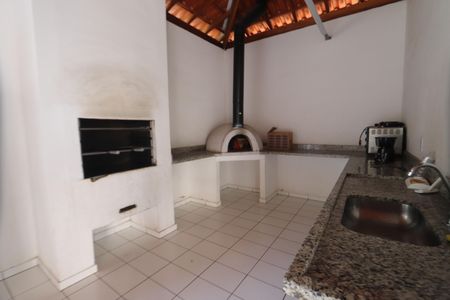 Apartamento para alugar com 49m², 2 quartos e 1 vagaÁrea comum - Churrasqueira