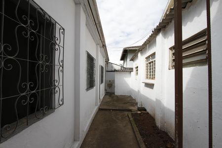 Casa para alugar com 60m², 2 quartos e sem vagaEntrada