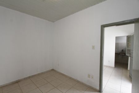 Quarto 2 de casa para alugar com 2 quartos, 60m² em Carlos Prates, Belo Horizonte