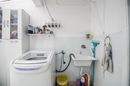 Apartamento à venda com 108m², 2 quartos e 1 vaga Apartamento à venda com 108m², 2 quartos e 1 vagaÁrea de Serviço