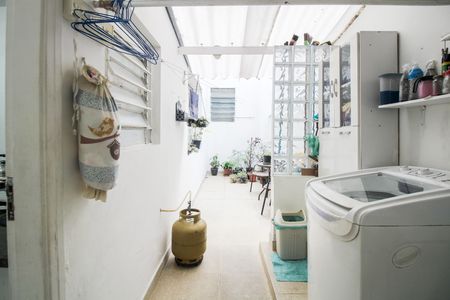 Apartamento à venda com 108m², 2 quartos e 1 vaga Apartamento à venda com 108m², 2 quartos e 1 vagaÁrea de Serviço