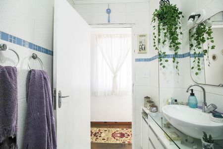 Apartamento à venda com 108m², 2 quartos e 1 vaga Apartamento à venda com 108m², 2 quartos e 1 vagaBanheiro