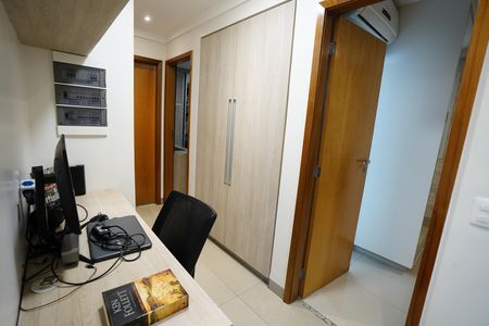 Apartamento para alugar com 4 quartos, 140m² em Setor Bueno, Goiânia