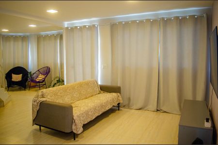 Casa à venda com 106m², 3 quartos e 3 vagas