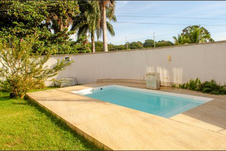 Casa à venda com 106m², 3 quartos e 3 vagas