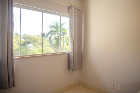 Casa à venda com 106m², 3 quartos e 3 vagas