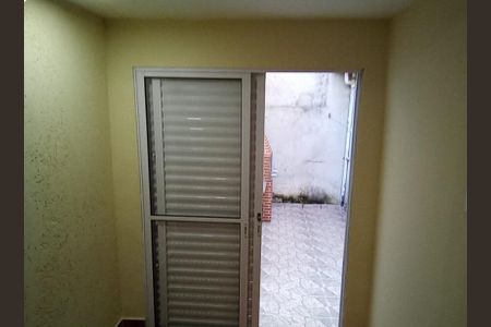 Casa à venda com 74m², 1 quarto e sem vagaQuarto