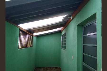 Casa à venda com 74m², 1 quarto e sem vagaÁrea externa