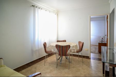 Apartamento à venda com 56m², 2 quartos e 1 vaga Apartamento à venda com 56m², 2 quartos e 1 vagaSala
