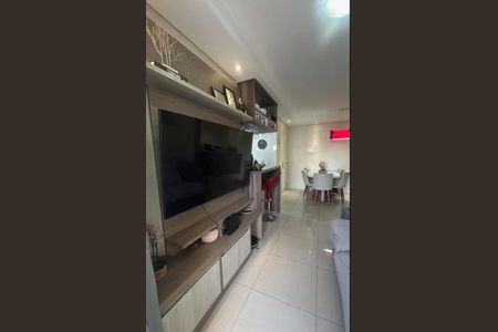 Apartamento para alugar com 68m², 2 quartos e 1 vagaSala