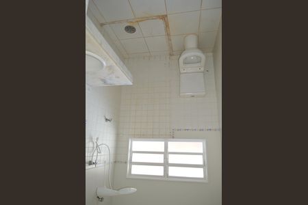Casa para alugar com 490m², 3 quartos e 5 vagasBanheiro da Suíte 2