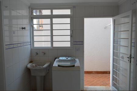 Casa para alugar com 490m², 3 quartos e 5 vagasÁrea de Serviço