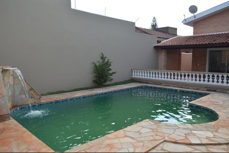 Casa para alugar com 490m², 3 quartos e 5 vagasPiscina