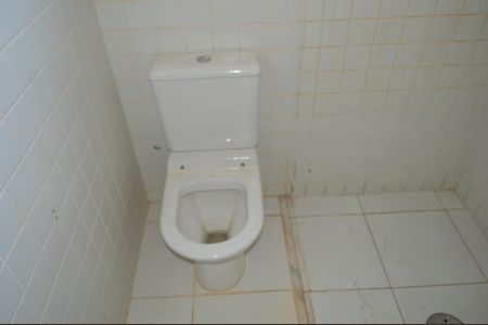 Casa para alugar com 490m², 3 quartos e 5 vagasBanheiro da Suíte 2
