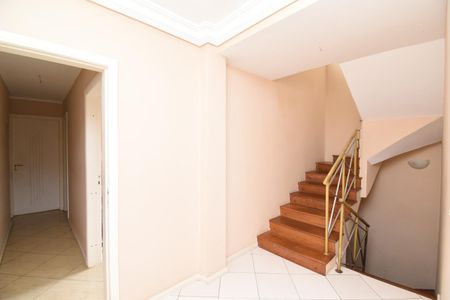 Casa à venda com 432m², 7 quartos e 5 vagasCorredor/Escadas