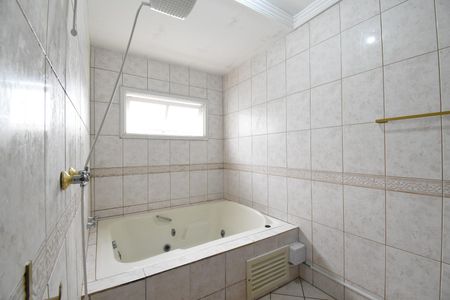 Casa à venda com 432m², 7 quartos e 5 vagasBanheiro da Suíte 2