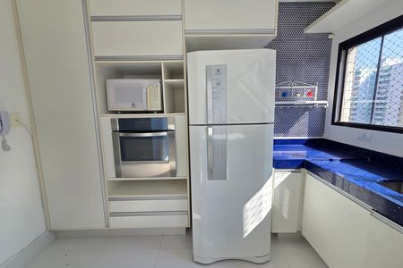Apartamento para alugar com 90m², 2 quartos e 1 vaga Apartamento para alugar com 90m², 2 quartos e 1 vagaCozinha