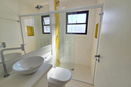 Apartamento para alugar com 90m², 2 quartos e 1 vaga Apartamento para alugar com 90m², 2 quartos e 1 vagaBanheiro da Suíte 1