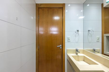 Apartamento para alugar com 140m², 3 quartos e 3 vagas Apartamento para alugar com 140m², 3 quartos e 3 vagasBanheiro
