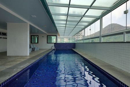 Apartamento para alugar com 140m², 3 quartos e 3 vagas Apartamento para alugar com 140m², 3 quartos e 3 vagasÁrea comum - Piscina