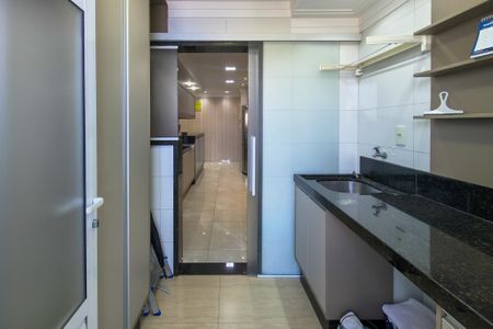 Apartamento para alugar com 140m², 3 quartos e 3 vagas Apartamento para alugar com 140m², 3 quartos e 3 vagasÁrea de Serviço