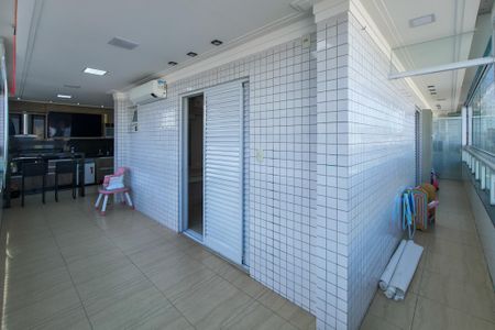 Apartamento para alugar com 140m², 3 quartos e 3 vagas Apartamento para alugar com 140m², 3 quartos e 3 vagasSacada