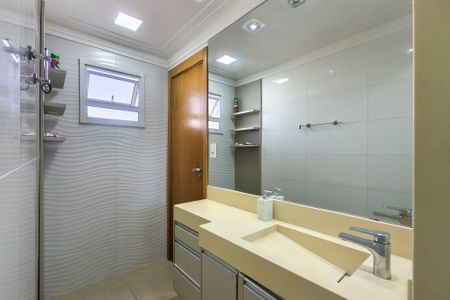 Apartamento para alugar com 140m², 3 quartos e 3 vagas Apartamento para alugar com 140m², 3 quartos e 3 vagasSuite 1