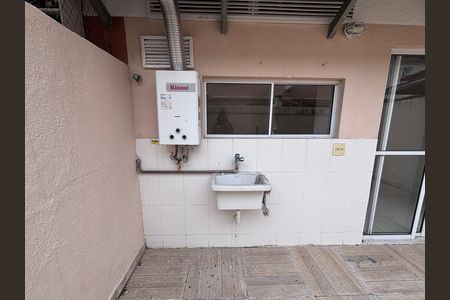 Casa de condomínio à venda com 85m², 3 quartos e 1 vaga Casa de condomínio à venda com 85m², 3 quartos e 1 vagaÁrea de Serviço