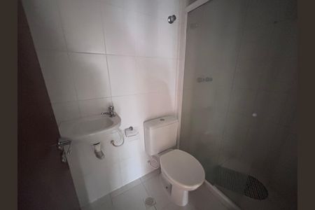 Casa de condomínio à venda com 85m², 3 quartos e 1 vaga Casa de condomínio à venda com 85m², 3 quartos e 1 vagaBanheiro