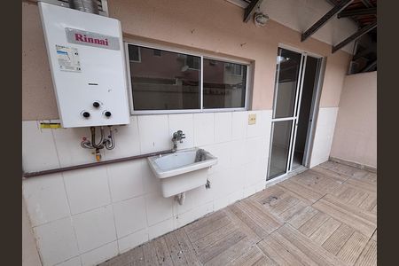 Casa de condomínio à venda com 85m², 3 quartos e 1 vaga Casa de condomínio à venda com 85m², 3 quartos e 1 vagaÁrea de Serviço