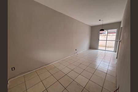 Casa de condomínio à venda com 85m², 3 quartos e 1 vaga Casa de condomínio à venda com 85m², 3 quartos e 1 vagaSala