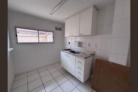 Casa de condomínio à venda com 85m², 3 quartos e 1 vaga Casa de condomínio à venda com 85m², 3 quartos e 1 vagaCozinha