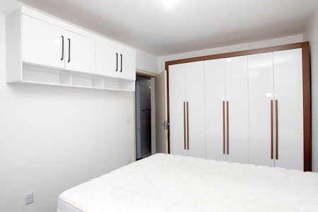 Quarto 1 de apartamento para alugar com 2 quartos, 56m² em Centro Histórico, Porto Alegre