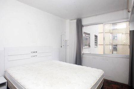 Quarto 1 de apartamento para alugar com 2 quartos, 56m² em Centro Histórico, Porto Alegre