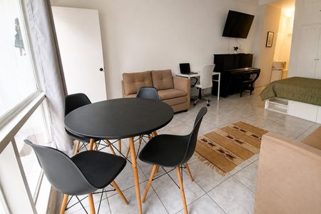 Dormitório de apartamento para alugar com 1 quarto, 44m² em Consolação, São Paulo