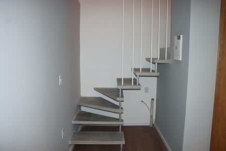 Casa de Condomínio para alugar com 2 quartos, 50m² em Jardim dos Pereiras (caucaia do Alto), Cotia