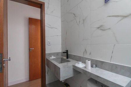 Casa de condomínio para alugar com 70m², 2 quartos e 1 vaga Casa de condomínio para alugar com 70m², 2 quartos e 1 vagaBanheiro da Suíte 1