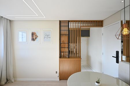 Sala de apartamento para alugar com 2 quartos, 42m² em Parque Arariba, São Paulo
