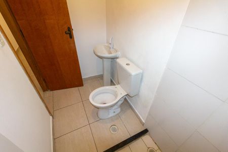 Banheiro de apartamento para alugar com 1 quarto, 35m² em Vila Nhocuné, São Paulo