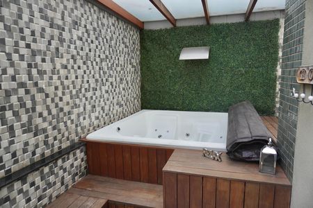 Apartamento para alugar com 180m², 4 quartos e 2 vagas Apartamento para alugar com 180m², 4 quartos e 2 vagasÁrea privativa