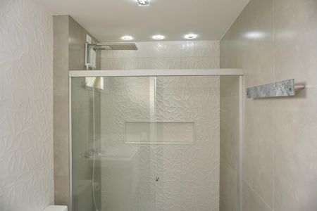 Apartamento para alugar com 180m², 4 quartos e 2 vagas Apartamento para alugar com 180m², 4 quartos e 2 vagasQuarto 4 (suíte 2) - banheiro