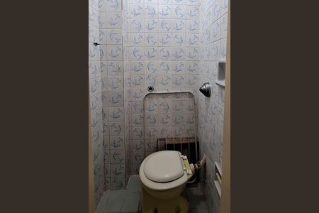 Apartamento à venda com 79m², 2 quartos e sem vaga Apartamento à venda com 79m², 2 quartos e sem vagaBanheiro de serviço