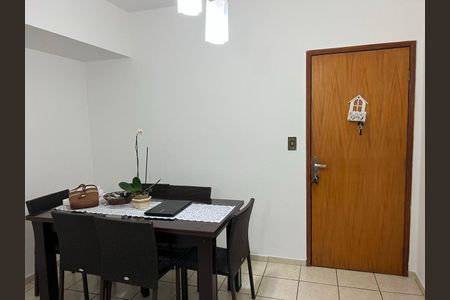 Sala de apartamento à venda com 2 quartos, 71m² em Vila Santa Terezinha, Várzea Paulista